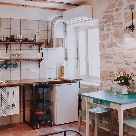 Stunning In With Kitchen Hébergement de vacances *