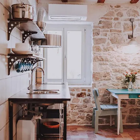 Hébergement de vacances Stunning In With Kitchen Preko