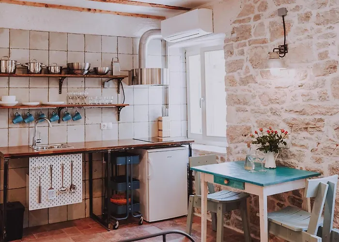 Stunning In With Kitchen Tatil Evi *